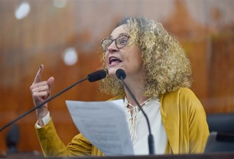 Deputada Luciana Genro destina valores de emendas para saúde educação