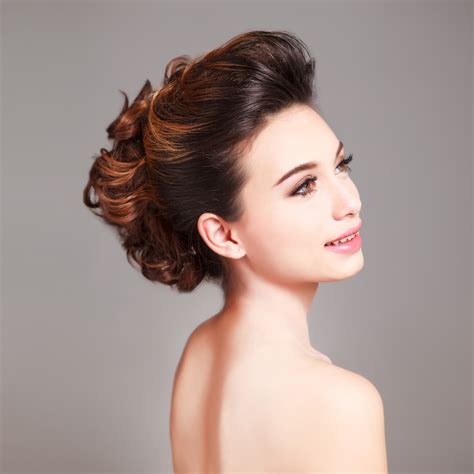 Brown hair with red highlights. Dark Brown Hair with Highlights and Lowlights