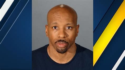 Massage Therapist Charged With Sexually Assaulting Client In Santa Clarita Abc7 Los Angeles