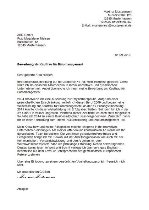 Ausbildung kauffrau für büromanagement voraussetzungen. ᐅ Bewerbungsschreiben Kaufmann/-frau für Büromanagement ...