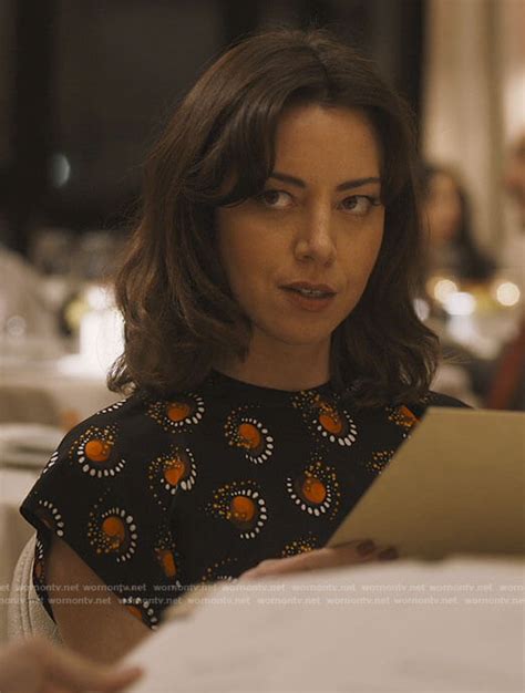 Harper Spiller Outfits And Fashion On The White Lotus Aubrey Plaza