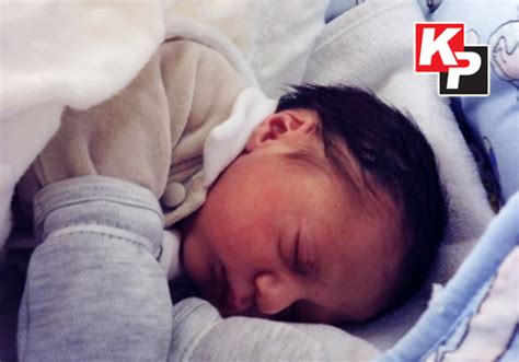Kıbrıs'ın en zengin iş insanlarından olduğu bilinmektedir. Falyalı ailesinin yeni üyesi dünyaya geldi. Halil Falyalı ...
