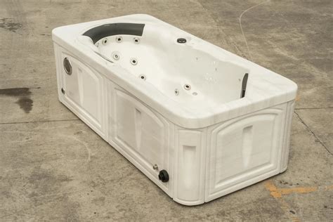 Sexy 2 Person Hot Tub Buy Hot Tuboutdoor Spaspa Tub Product On