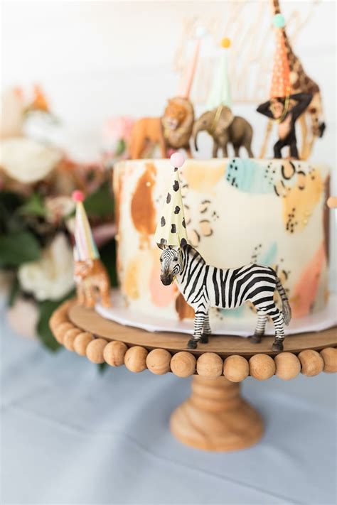 Safari Birthday Cakes Safari Cakes Safari Party Animal Birthday