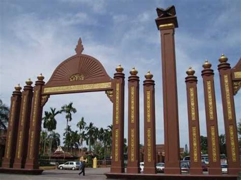 Kota bharu, malaysia — information about the bank, branch address, hours of operation. Tempat menarik di Kelantan untuk dilawati | Percutian Bajet