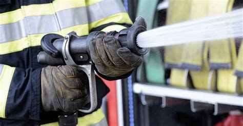 Folgende cookies akzeptieren sie mit einem klick auf alle akzeptieren. Twee doden bij grote brand in rijtjeshuis Drachten - NRC