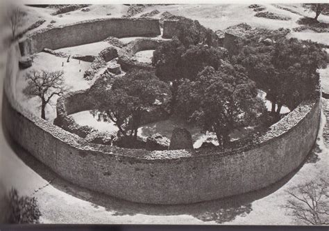 Zimbabwe will, therefore, continue on the level 2 lockdown for an indefinite period. Great Zimbabwe | Arquitectura vernácula, Siglo xi ...