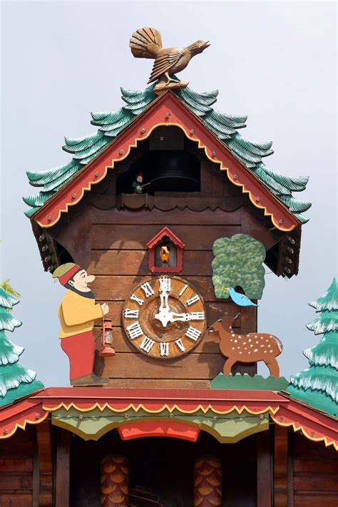 The best amish country cabin builders in the indiana, michigan, ohio, pennsylvania, kentucky and west virginia region. Cuckoo for Sugarcreek: Ohio Tiny Town | Sugarcreek ohio ...