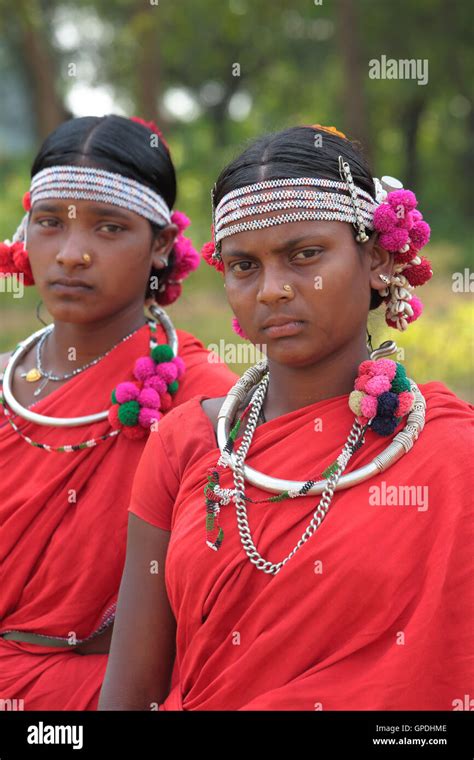 Muria Adivasi Tribe Tribal Woman Dance Dancer Jagdalpur Bastar Chhattisgarh India Asia