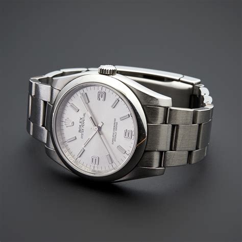 Esta fecha marca el comienzo de una asociación privilegiada entre dos socios impulsados por la búsqueda de la excelencia. Rolex Oyster Perpetual 36 Automatic // 116000 // G Serial ...