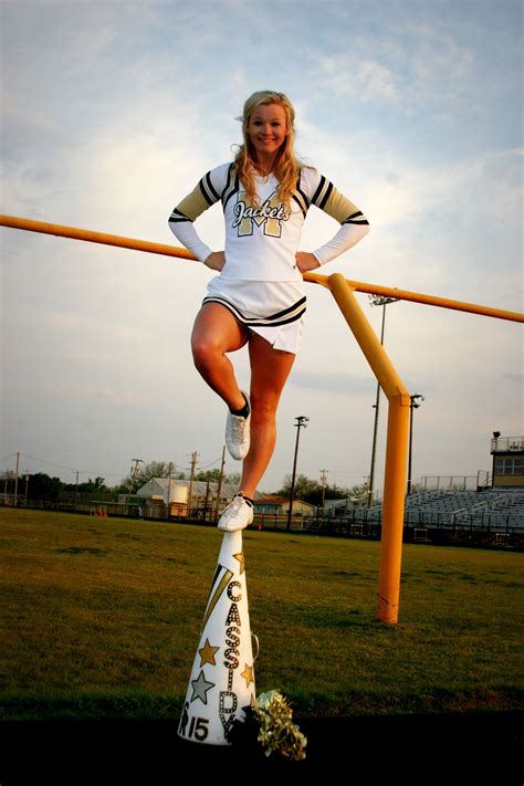 Pin By Cassidy Menger On Literally A Lifestyle Cheer Poses Cheer Picture Poses Senior Cheer