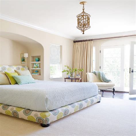 The colour combination in your bedroom walls are a direct reflection of your family's personality, choosing and creating the right colour combination is one of the difficult processes for beginners. 10 Strategies for Relaxing, Beautiful Bedrooms