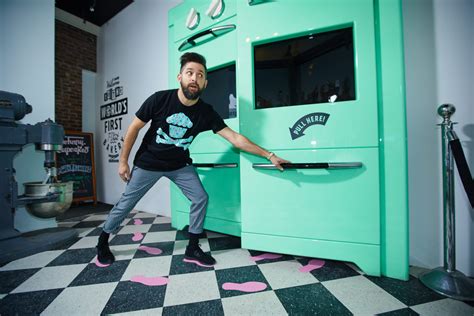 Inside Johnny Cupcakes ‘fakery Gourmet Retail Theater Thrives In Boston Retail Touchpoints