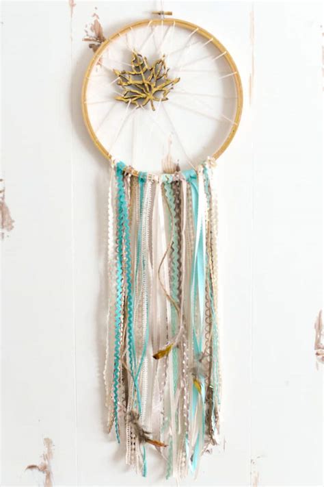 Beautiful Diy Dream Catchers To Keep Your Dreams Sweet This Summer