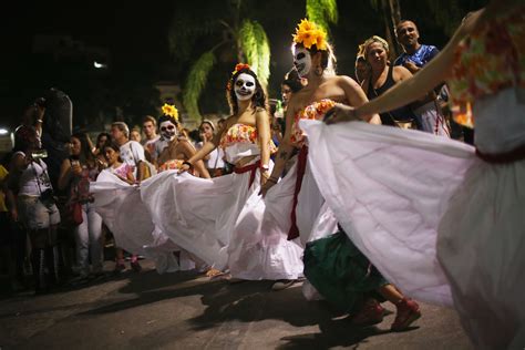 The Best Parades And Celebrations On The Planet For Día De Los Muertos