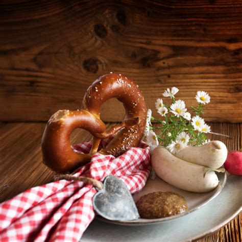 Bayerische Weißwurst mit Salz- Brezeln