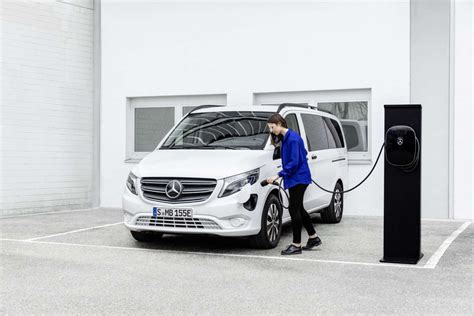 Daimler Sparen und Hoffen auf Elektro Offensive Elektromobilität
