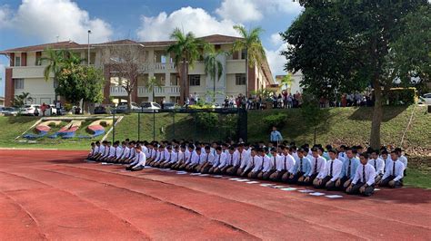 Pelajar Sultan Alam Shah Putrajaya Sujud Syukur Di Padang ...