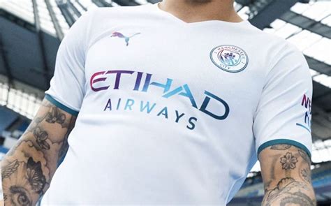 Photo Man City Launch Stunning 2021 22 Away Kit