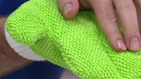 Check spelling or type a new query. 4 Piece Microfiber Dusting Gloves and Glass Cleaning Mitts ...