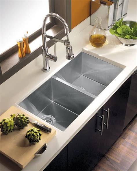 Undermount kitchen sinks are popular for combining style and function in a modern kitchen. 35 Cool Kitchen Sink Ideas to Make Kitchen Washing Task ...
