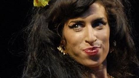 Amy Winehouse Checks Out Of Priory Clinic Bbc News