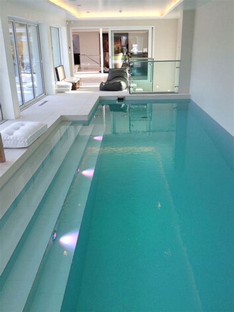 Awesome Minimalist House With Beautiful Indoor Swimming Pool Ideas