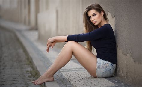Wallpaper Women Outdoors Long Hair Barefoot Looking At Viewer Legs Sitting Dress Jean