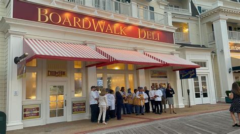 Review Tour The New Boardwalk Deli And See All The Breakfast Options