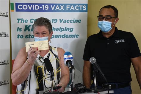 Former Pms Join Call For Jamaicans To Take Vaccine Jamaica Information Service