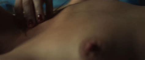 Nude Video Celebs Elisabeth Shue Nude Leaving Las Vegas 1995