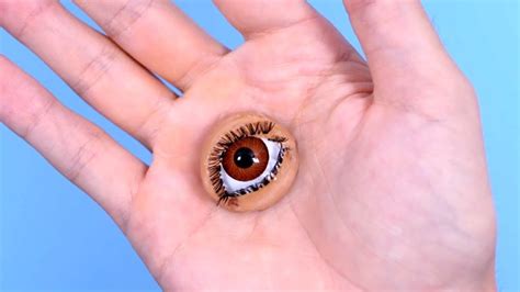 Eye Grows On Hand Surprise Youtube