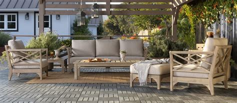 How To Arrange Furniture On Your Deck Patio Furniture