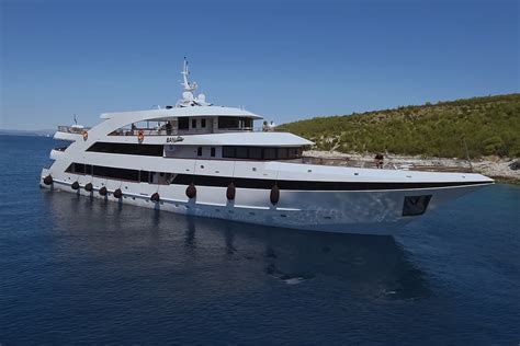 Ekorna Experience Luxury Yacht Experiences