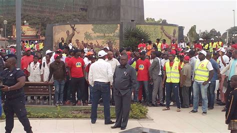 Governo De Luanda Recua E Proíbe Trajecto Da Mãenifestação Rede