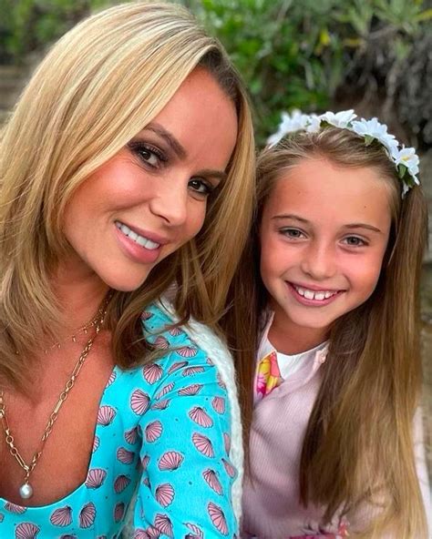 Amanda Holdens Daughter Hollie Is Her Double As They Pose In Adorable