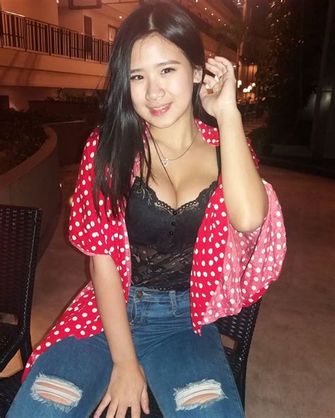 Amoy Toket Gede Vania Gemash All About Indonesian Girls