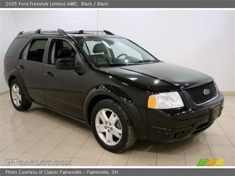 Black 2005 Ford Freestyle Limited Awd Black Interior
