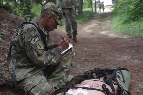 82nd Airborne Best Medic Competition Tests Knowledge Fortitude