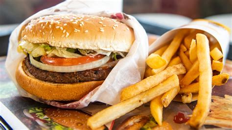 Vegan Man Sues Burger King, Claiming It Cooks Impossible Whopper Next ...