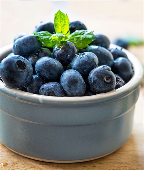 Cats are less likely to eat fruits, compared to dogs, as felines lack sweet taste receptors.14 even so, the antioxidants, vitamins and minerals in blueberries may just make sure to watch the portions you give to them, as too many can cause digestive upset. 10 'People Foods' Cats Can Eat Too