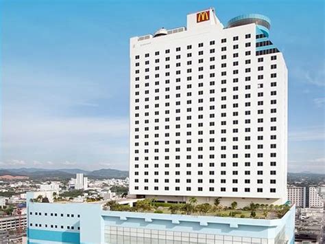 Lee gardens hotel places you in downtown hat yai, within a leisurely stroll of popular sights such as lee garden plaza and kim yong market. Lee Garden Plaza (Hat Yai) - ATUALIZADO 2020 O que saber ...