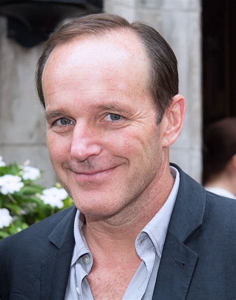 He is best known for playing agent phil coulson in the marvel cinematic universe films iron man (2008). Clark Gregg - Wikipedia, la enciclopedia libre