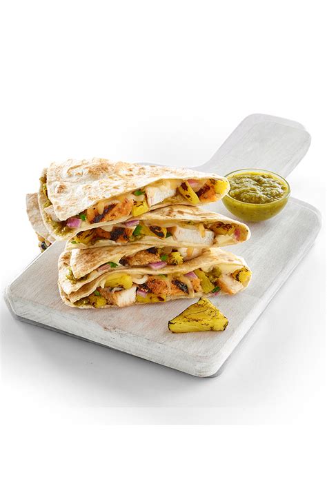 Tropical Smoothie Cafe Chipotle Chicken Club Flatbread