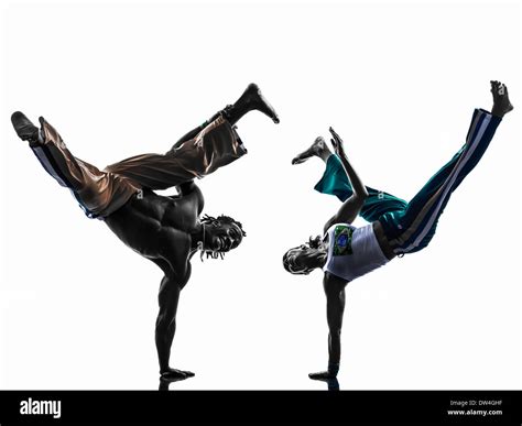 Dos Personas Par La Capoeira Bailarines Bailando En Silueta Studio