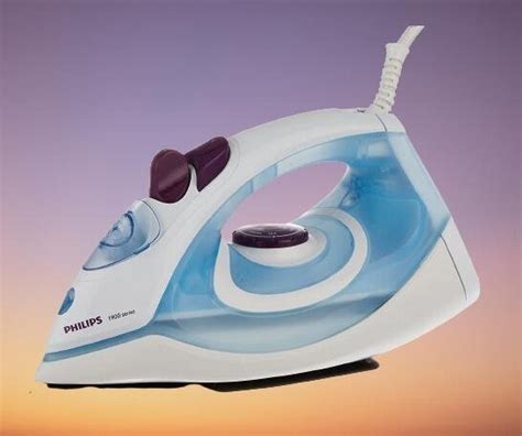 A Beginners Guide To Buy The Best Iron For Clothes 2023