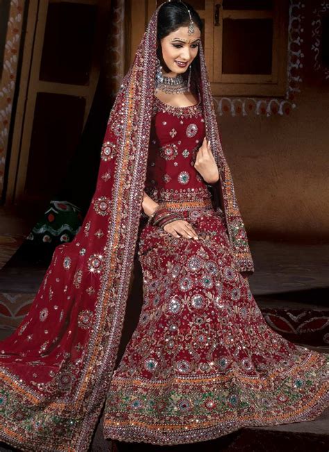 Beautiful Indian Wedding Gowns Indian Bride Dresses Indian Marriage