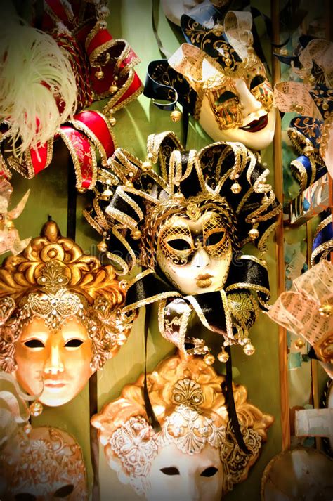 Máscaras Venecianas Coloridas Del Carnaval Imagen de archivo Imagen