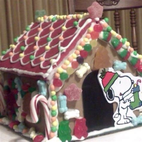 Decorative Christmas Foods Snoopy Gingerbread House Gingerbread