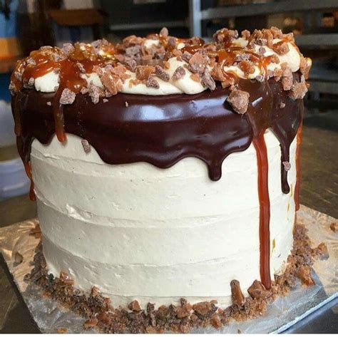 Chocolate Caramel Skor Cake Skor Cake Recipe Holiday Cakes Cake Recipes